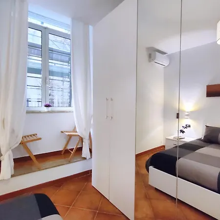 Chiaia House Vetriera Apartament Neapol