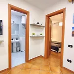 Διαμέρισμα Chiaia House Vetriera *