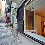Διαμέρισμα Chiaia House Vetriera