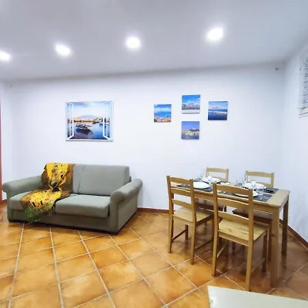 Chiaia House Vetriera * Naples