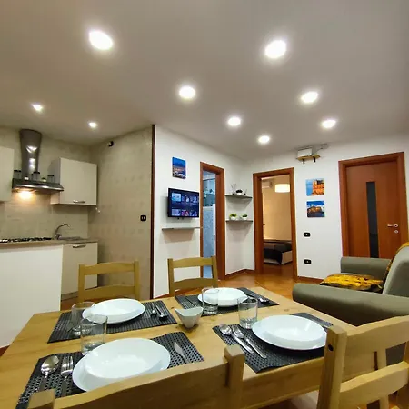 Chiaia House Vetriera * Naples